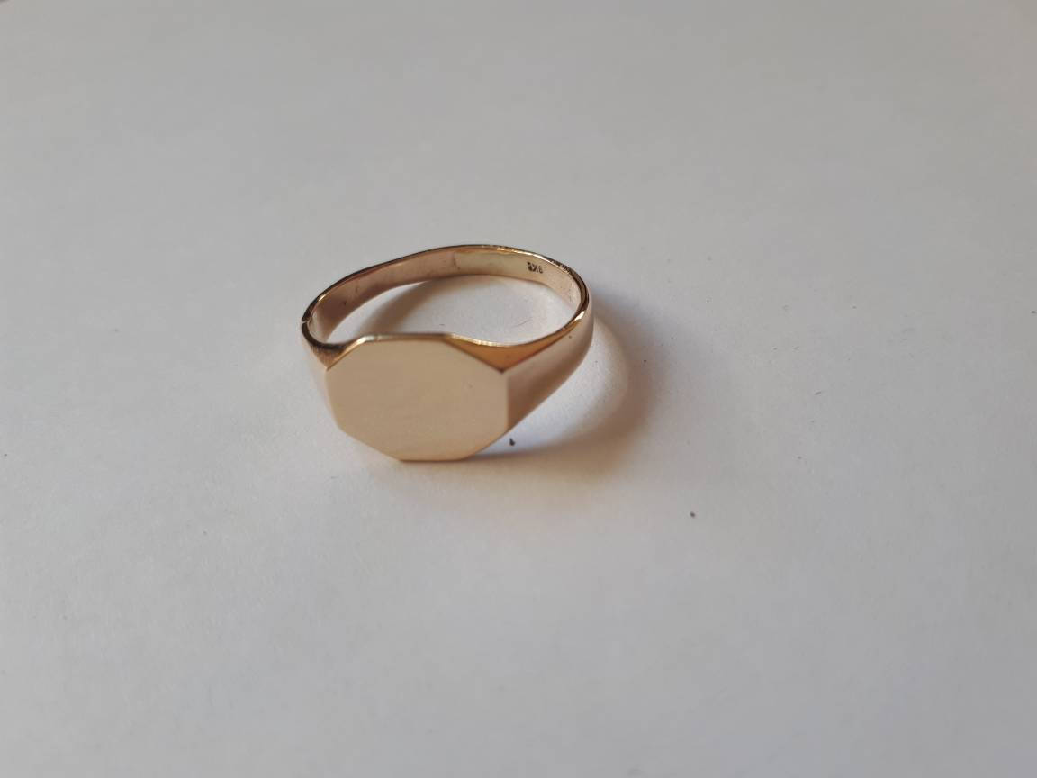 14k Gold Octagon Signet Ring | Unisex Classic Ring | Clean-Cut Pinky Ring for Men & Women