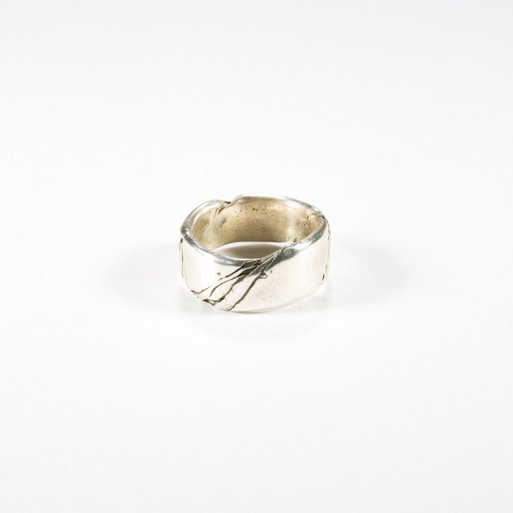 Desert Cracks Ring | Unisex Statement Band Ring