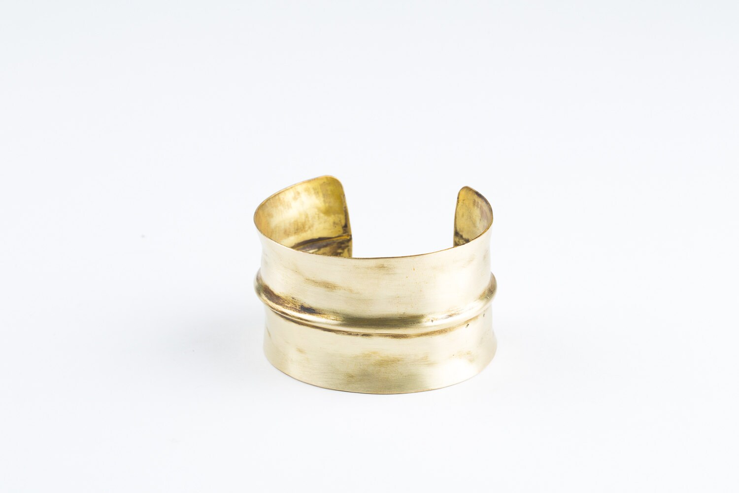 Wide fold formed cuff bracelet