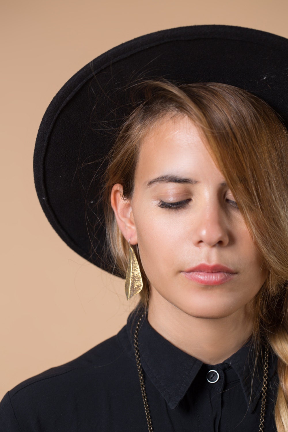 Artisan Crafted Lightweight Leaf Earrings – Oxidized Brass in Boho Style