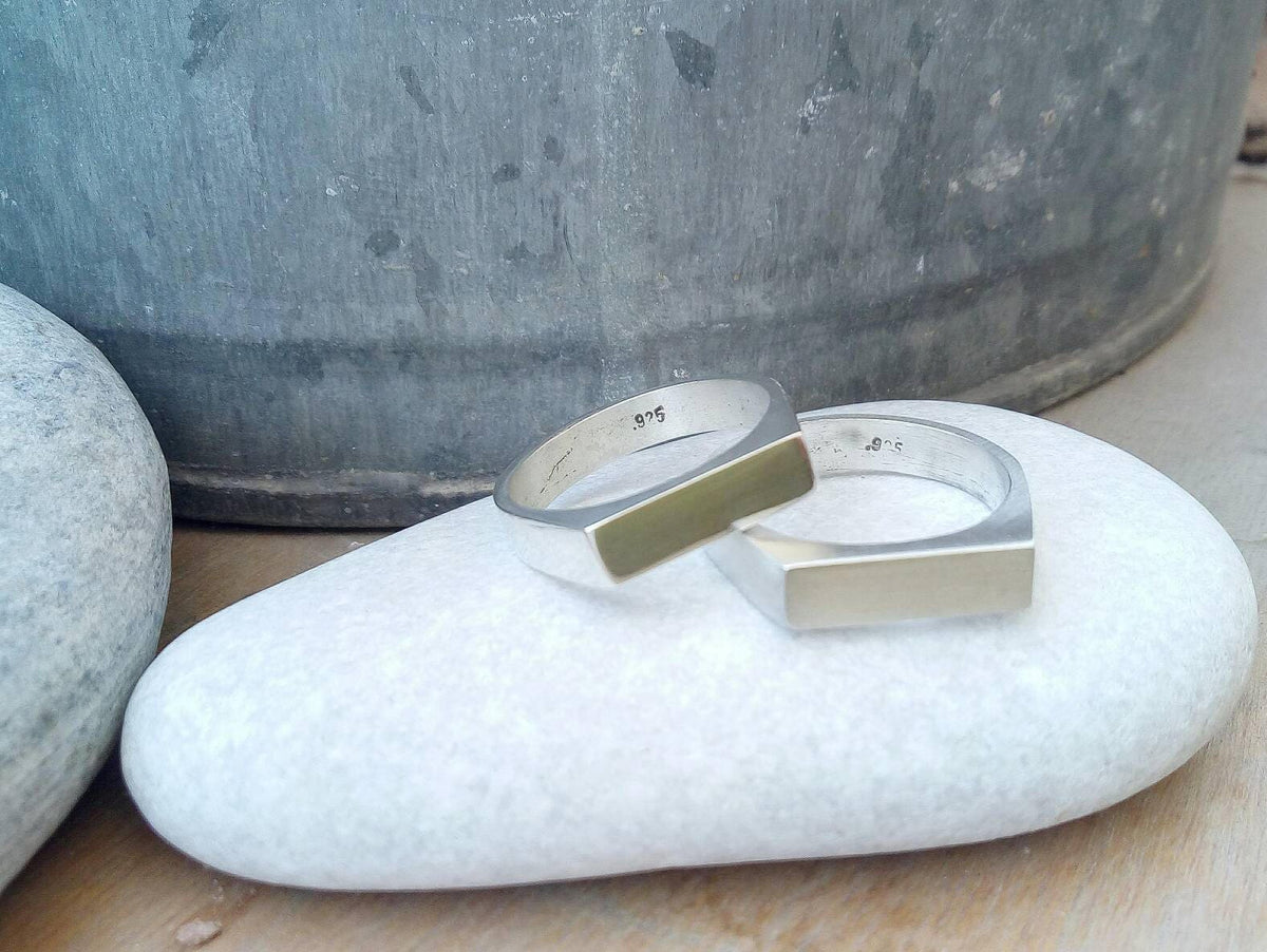 Narrow Rectangle signet Ring