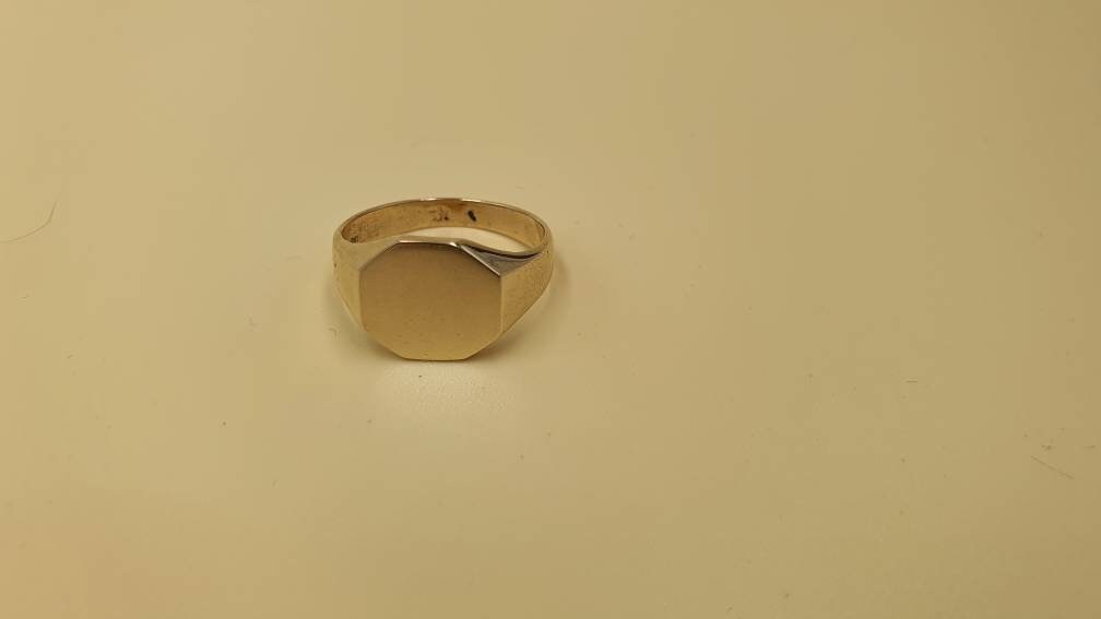 14k Gold Octagon Signet Ring | Unisex Classic Ring | Clean-Cut Pinky Ring for Men & Women