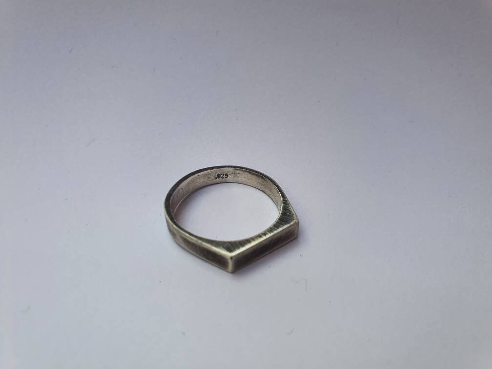 Slim Signet Ring - Narrow Rectangle signet Ring for Men & Women