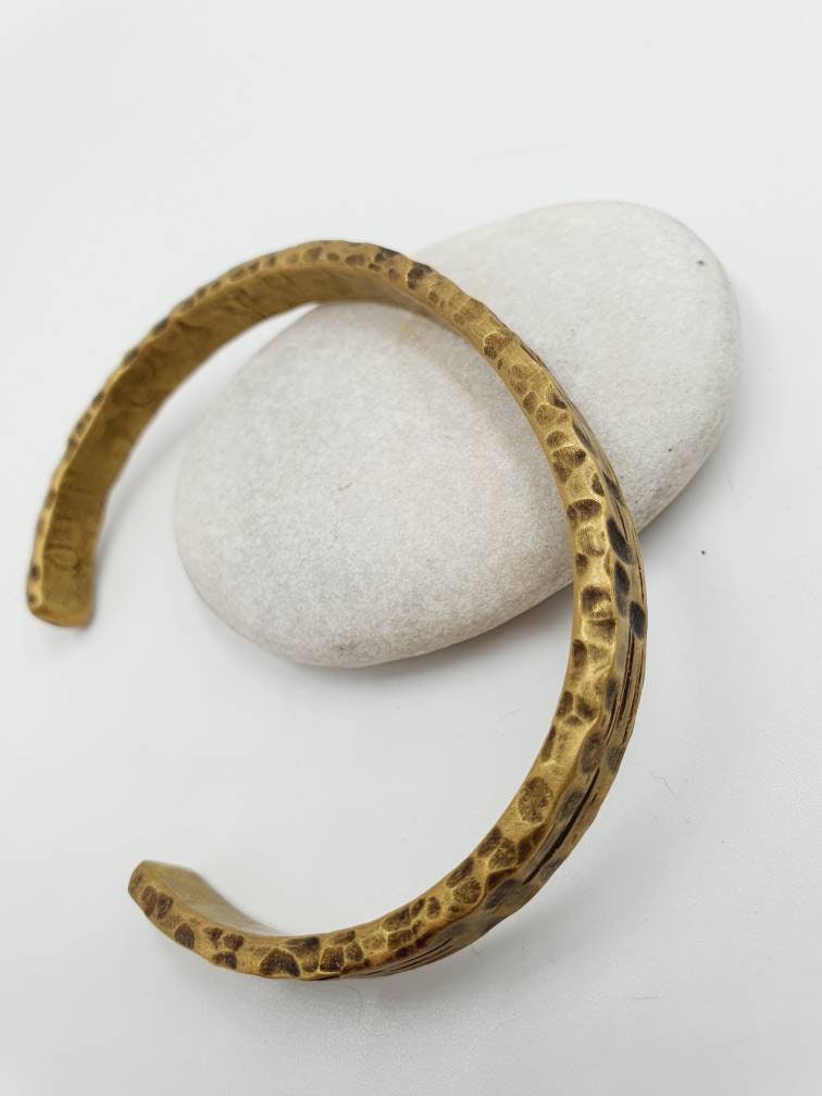 Hammered leopard Brass Cuff