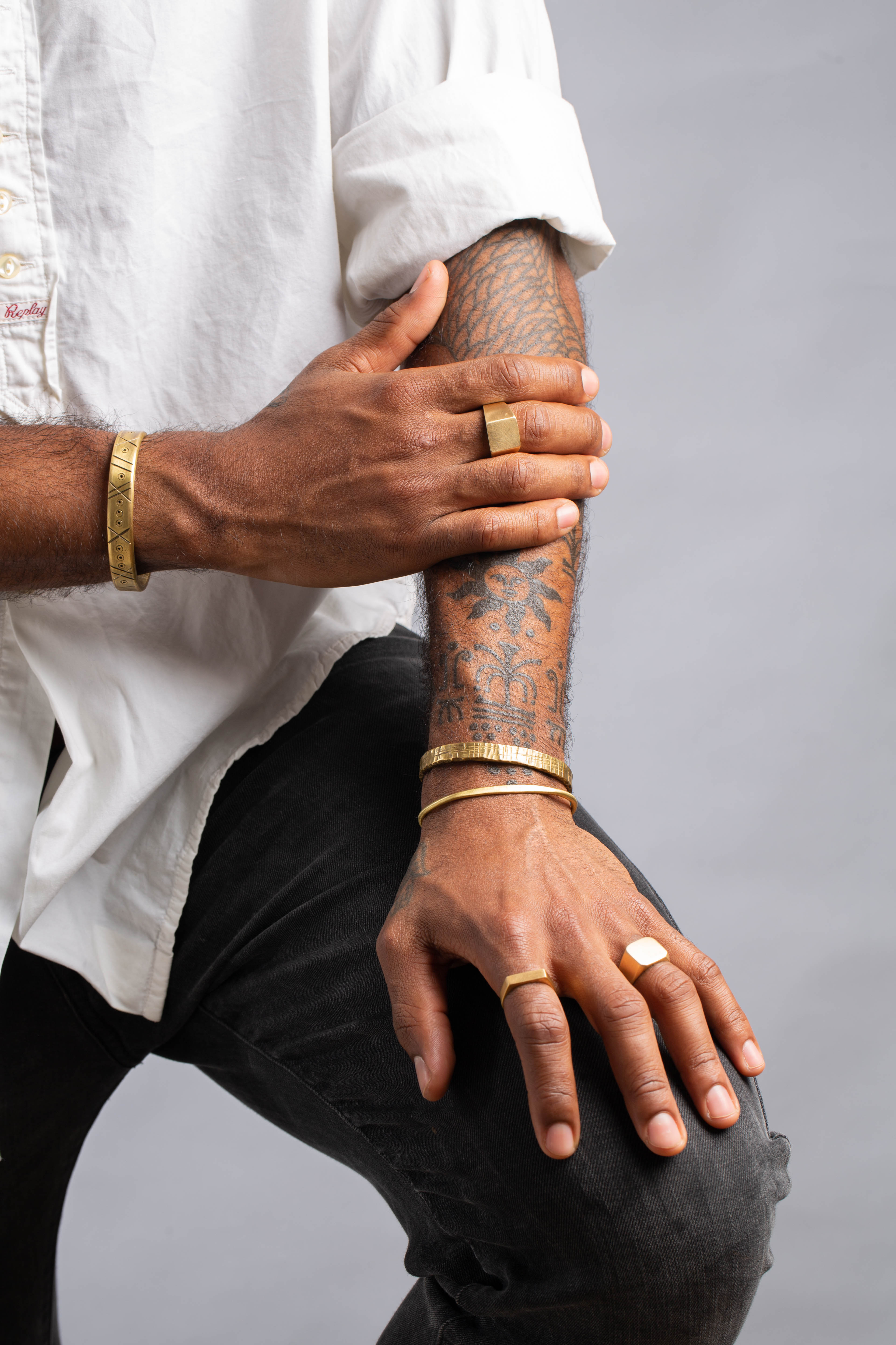 Slim Signet Ring - Narrow Rectangle signet Ring for Men & Women