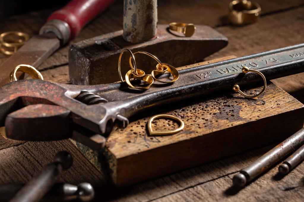 Solid gold 14k dainty teardrop ring