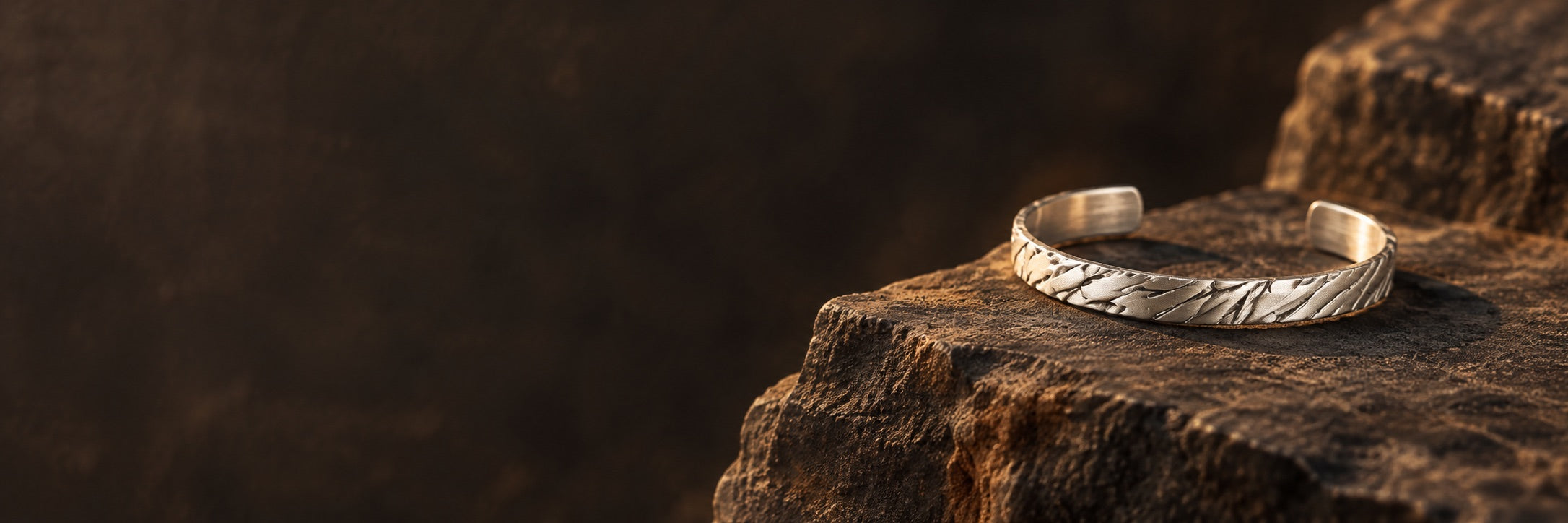 Desert cuff