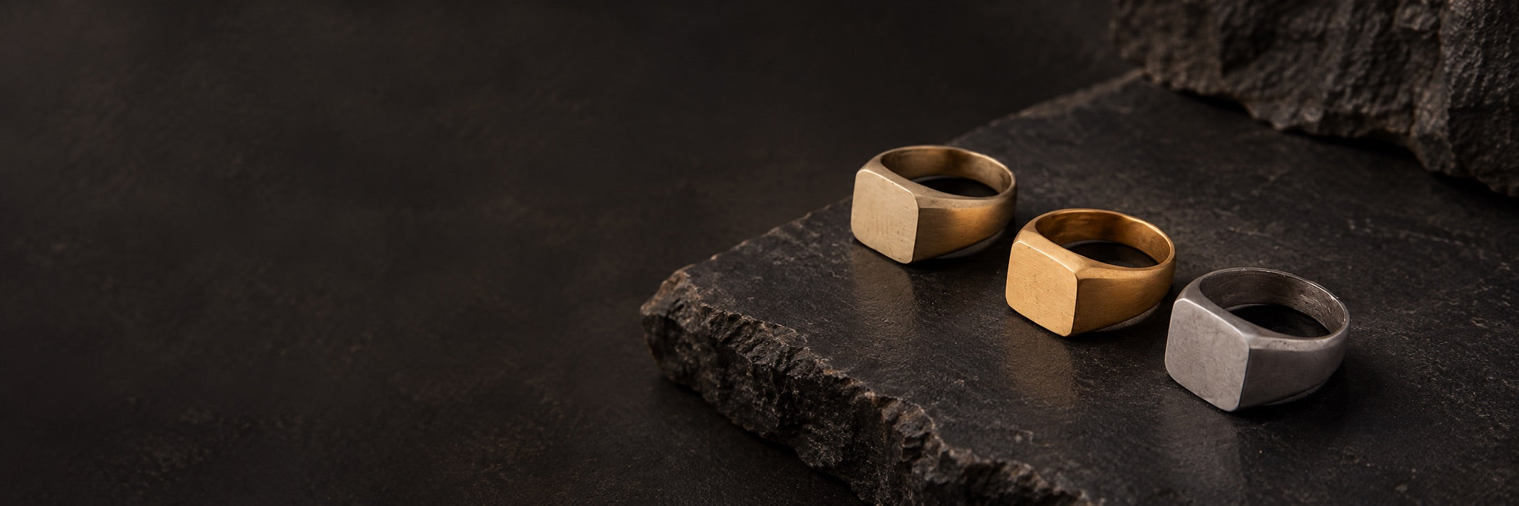 Soft Square Signet Ring